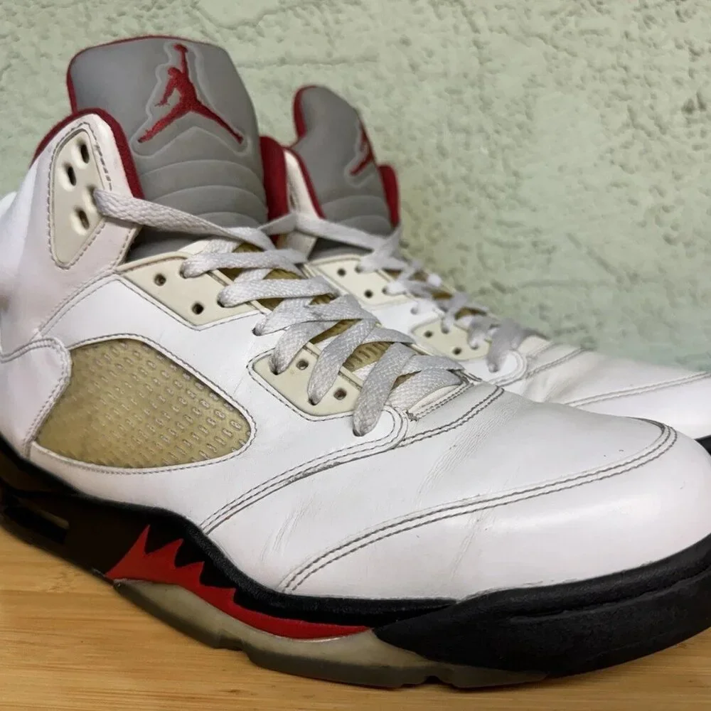 Size 12 - Jordan 5 Retro Fire Red 2013 136027-100‎